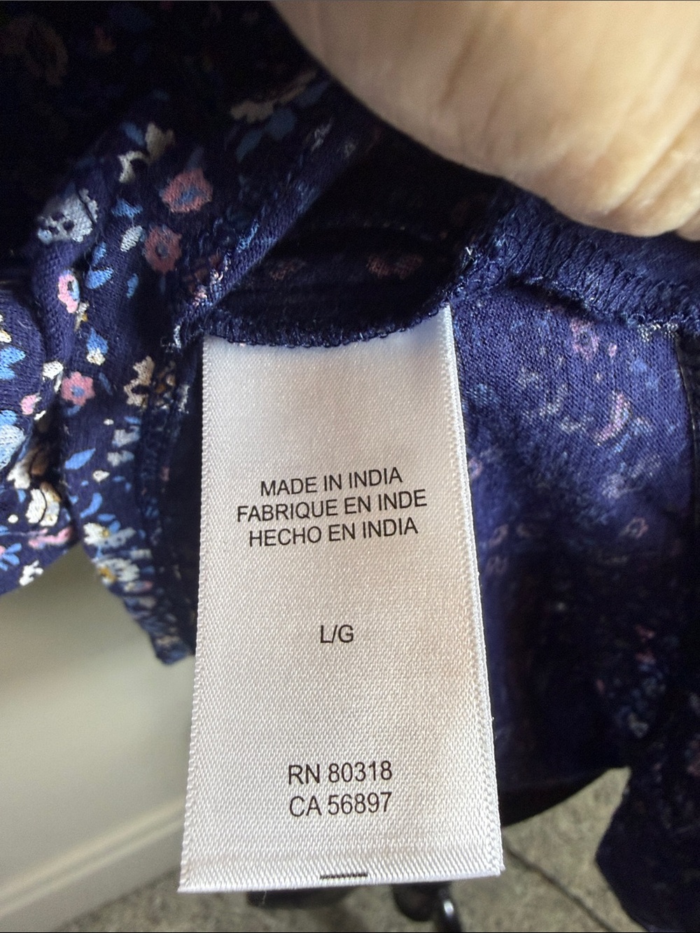 Lucky Brand Floral V-Neck Top Navy Blue Ruffle Hem Elastic Ruffle Short Sleeves - Picture 9 of 11